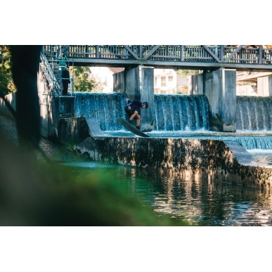 Mystic Mayhem Impact Vest Front zip Wake  