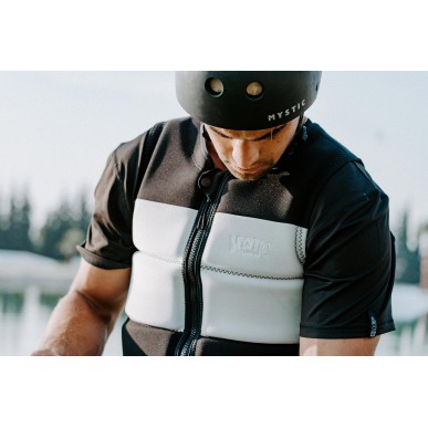 Mystic Peacock Impact Vest Front zip Wake  